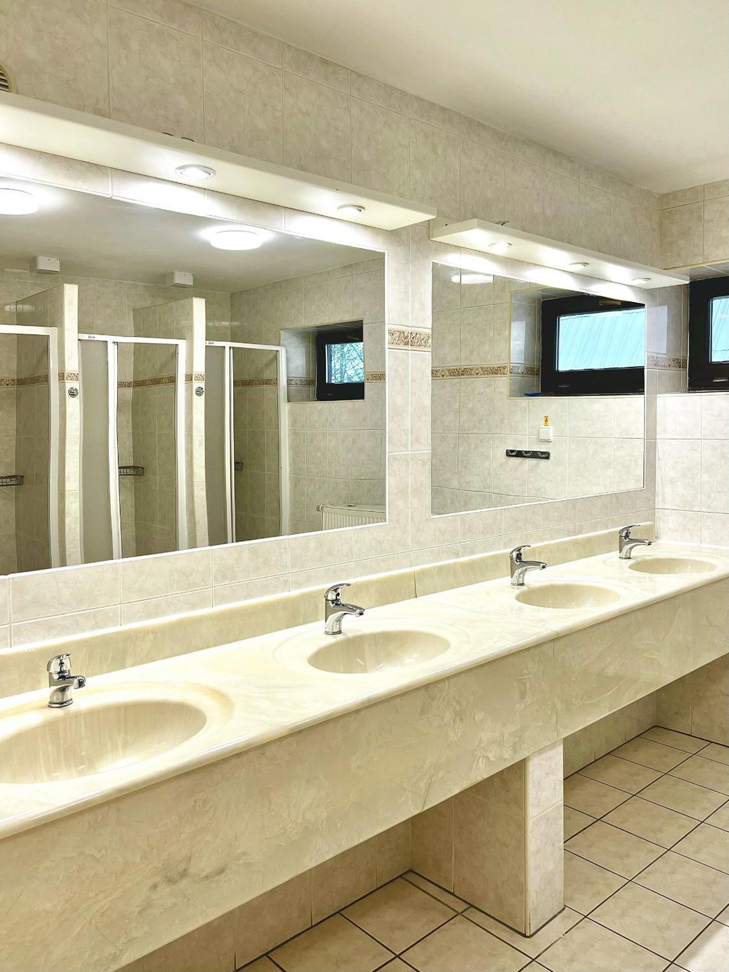 Hotel Hornik Żdżar nad Sazawą Zewnętrze zdjęcie